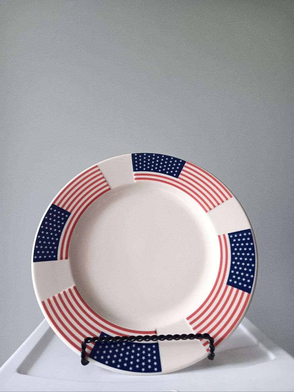 Vintage Syracuse China American Flag Dinner Plate 10.5" Red White Blue